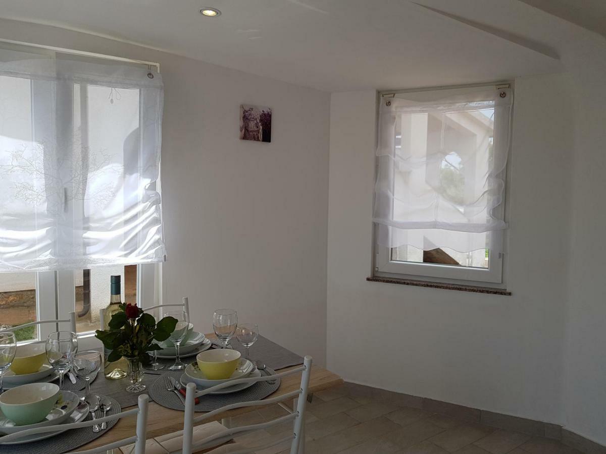 Apartment Ulika Marčana Esterno foto