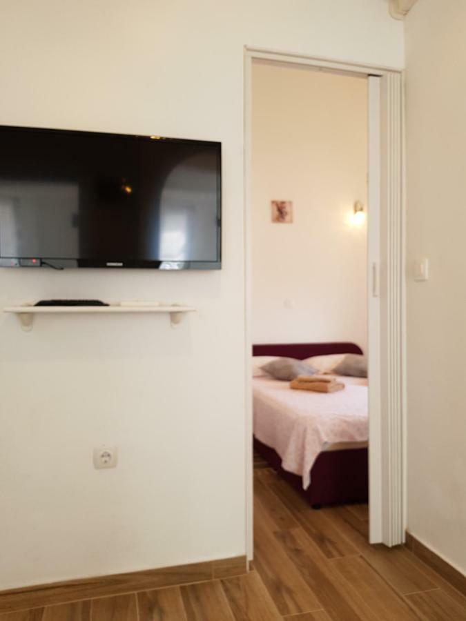 Apartment Ulika Marčana Esterno foto