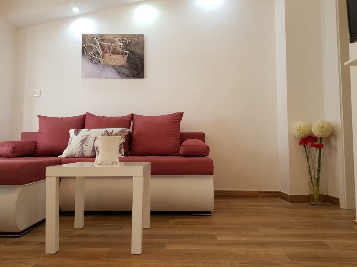 Apartment Ulika Marčana Esterno foto