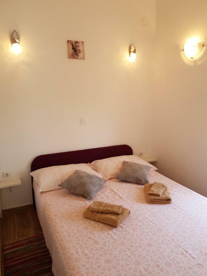 Apartment Ulika Marčana Esterno foto